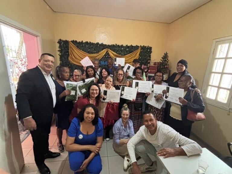 Instituto Brasil Mais Social forma primeira turma de alfabetização