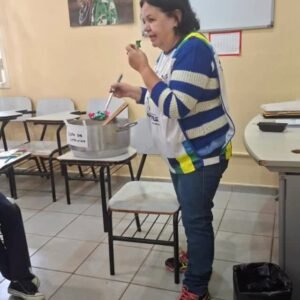 Instituto Brasil + Social promove alfabetização de forma lúdica com a dinâmica “Sopa de Letrinhas”