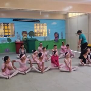 Projeto de Balé do Instituto Brasil + Social promove aprendizado, disciplina e inclusão para crianças